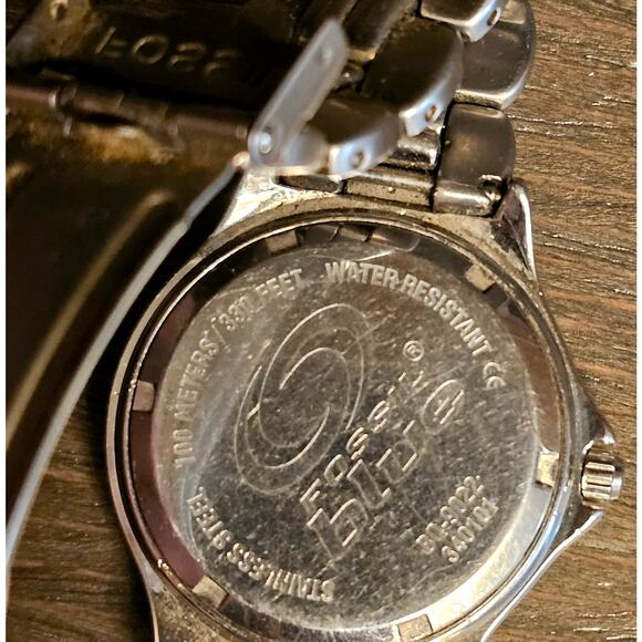 Vintage FOSSIL Blue BQ 9022, 100 Meters 330 Ft Water Resistant - Picture 5 of 5